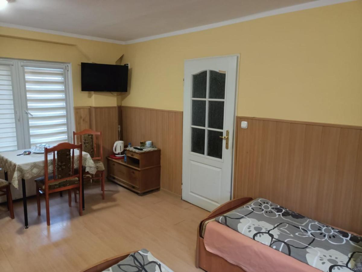 Motel Sportowy Osir Jawor Buitenkant foto